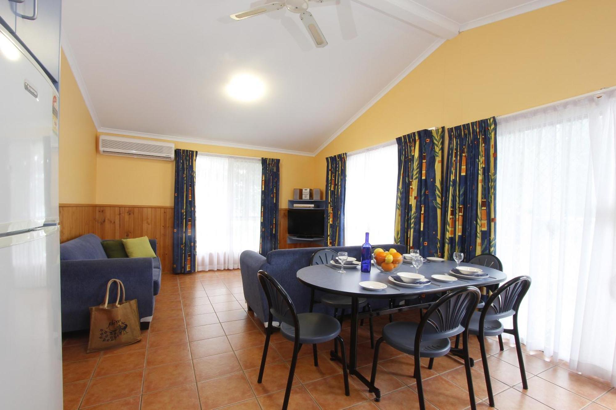 Windang Tourist Park Hotel Ruang foto
